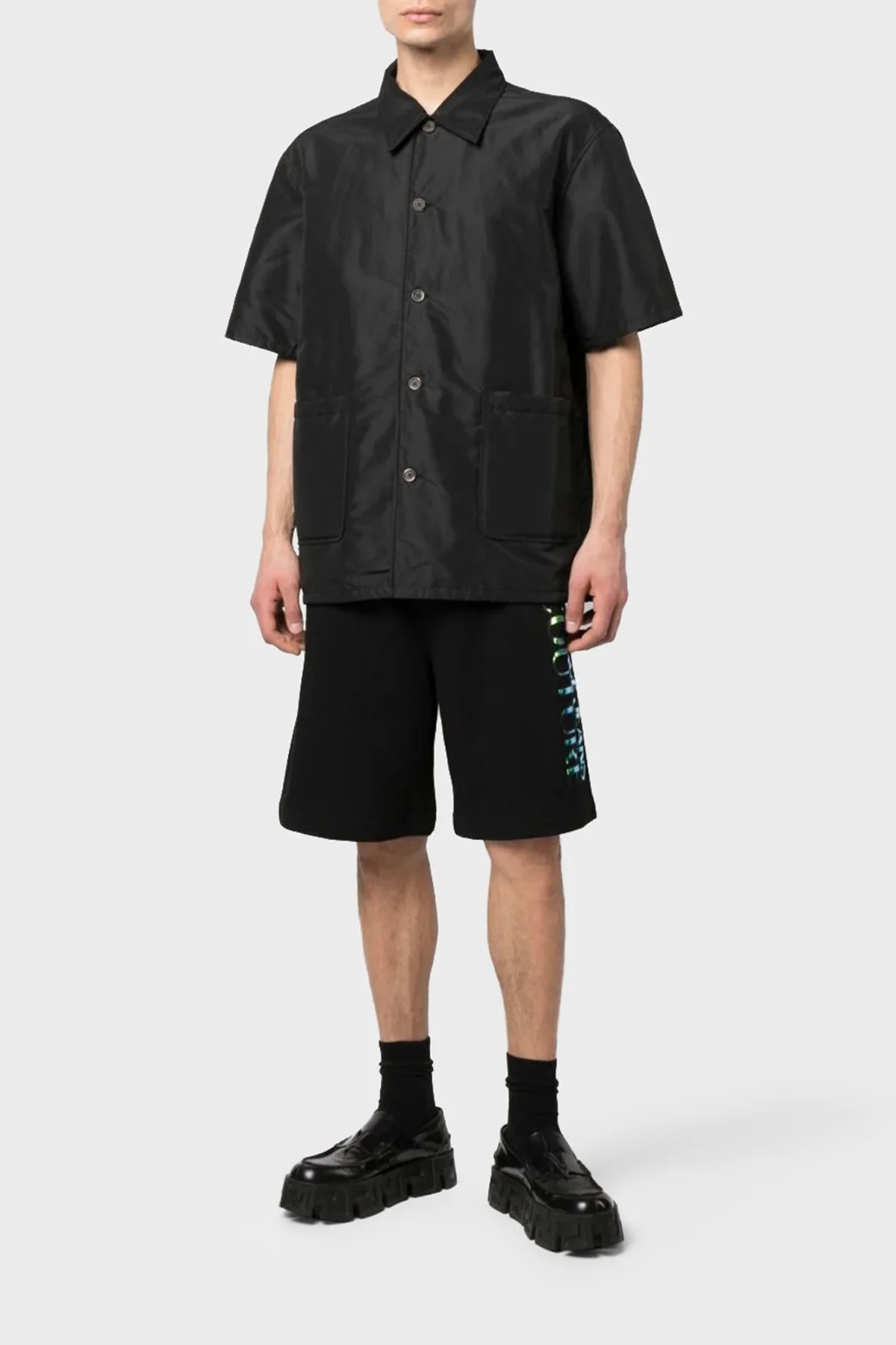 Versace Jeans Couture Pamuklu Regular Fit Erkek Short 74GADG06 CF01G G89 SİYAH - 1