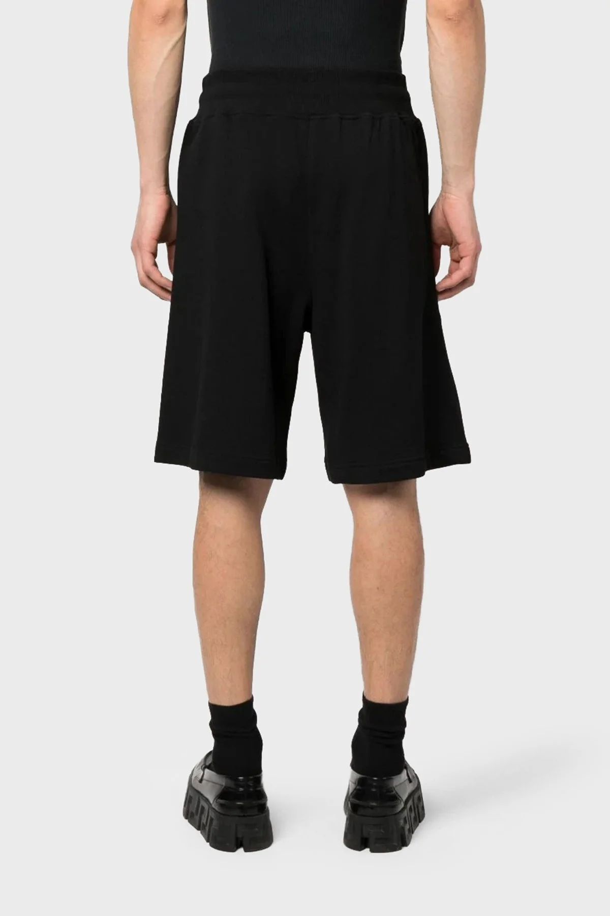 Versace Jeans Couture Pamuklu Regular Fit Erkek Short 74GADG06 CF01G G89 SİYAH - 3