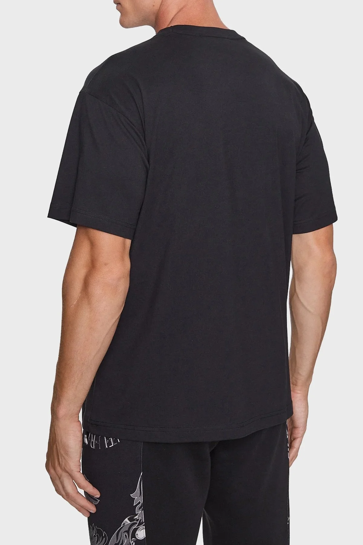 Versace Jeans Couture Pamuklu Regular Fit Erkek T Shirt 75GAHE01 CJ00E 899 SİYAH - 2