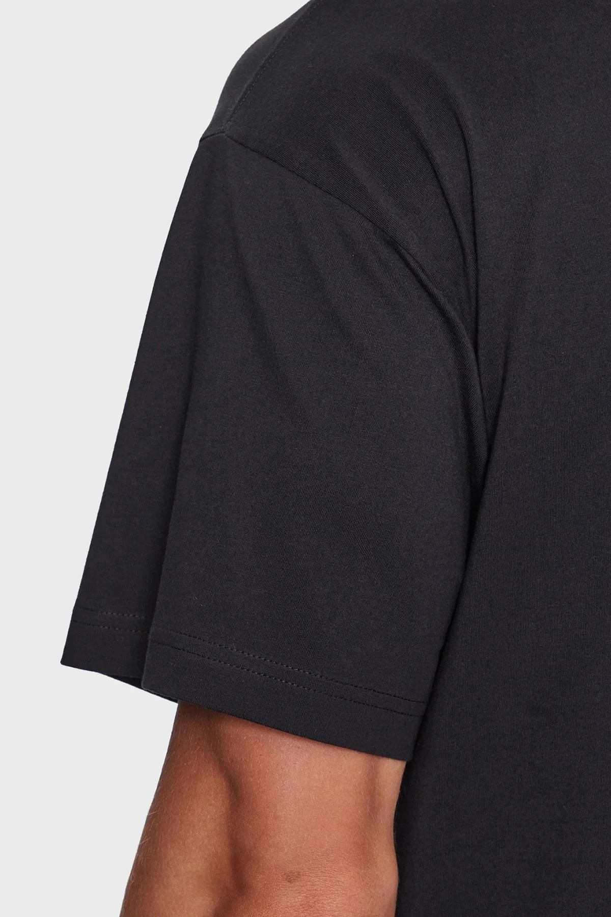 Versace Jeans Couture Pamuklu Regular Fit Erkek T Shirt 75GAHE01 CJ00E 899 SİYAH - 5