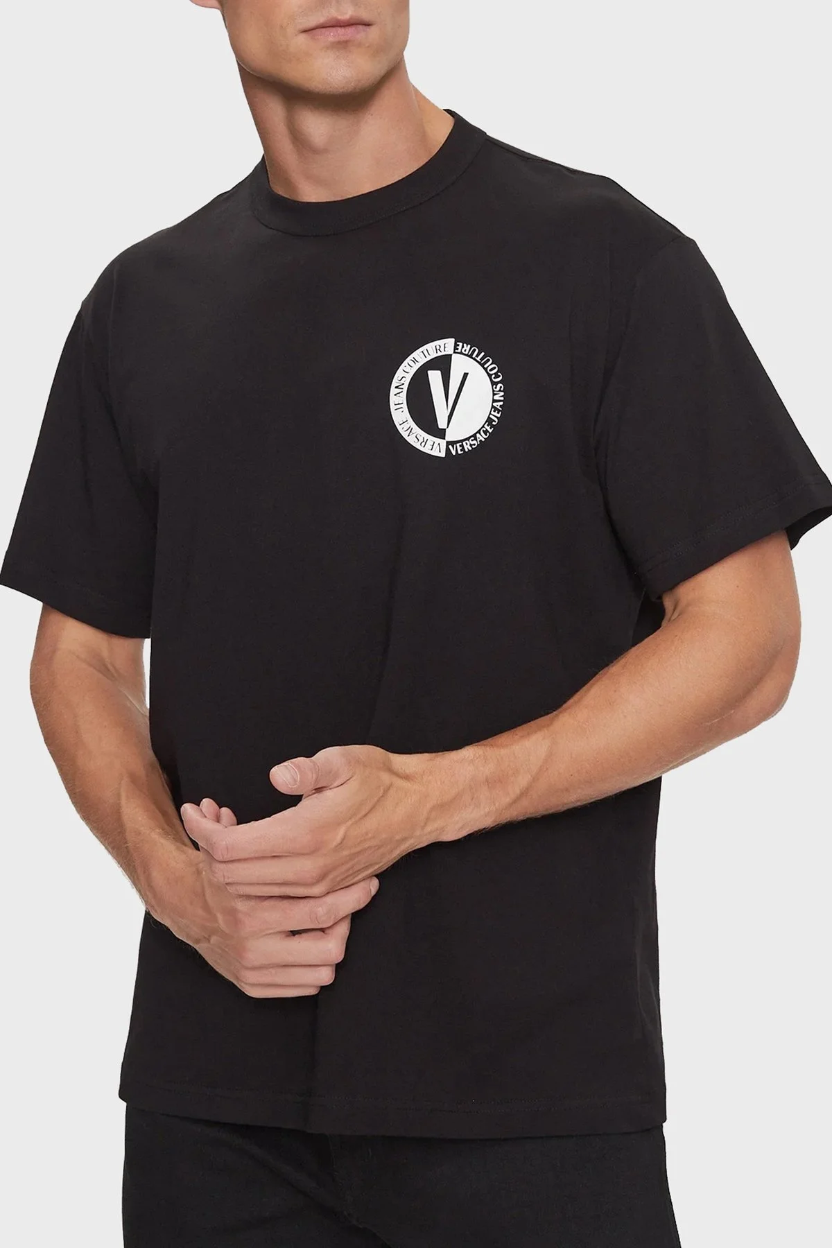 Versace Jeans Couture Pamuklu Regular Fit Erkek T Shirt 75GAHG07 CJ00G 899 SİYAH - 1