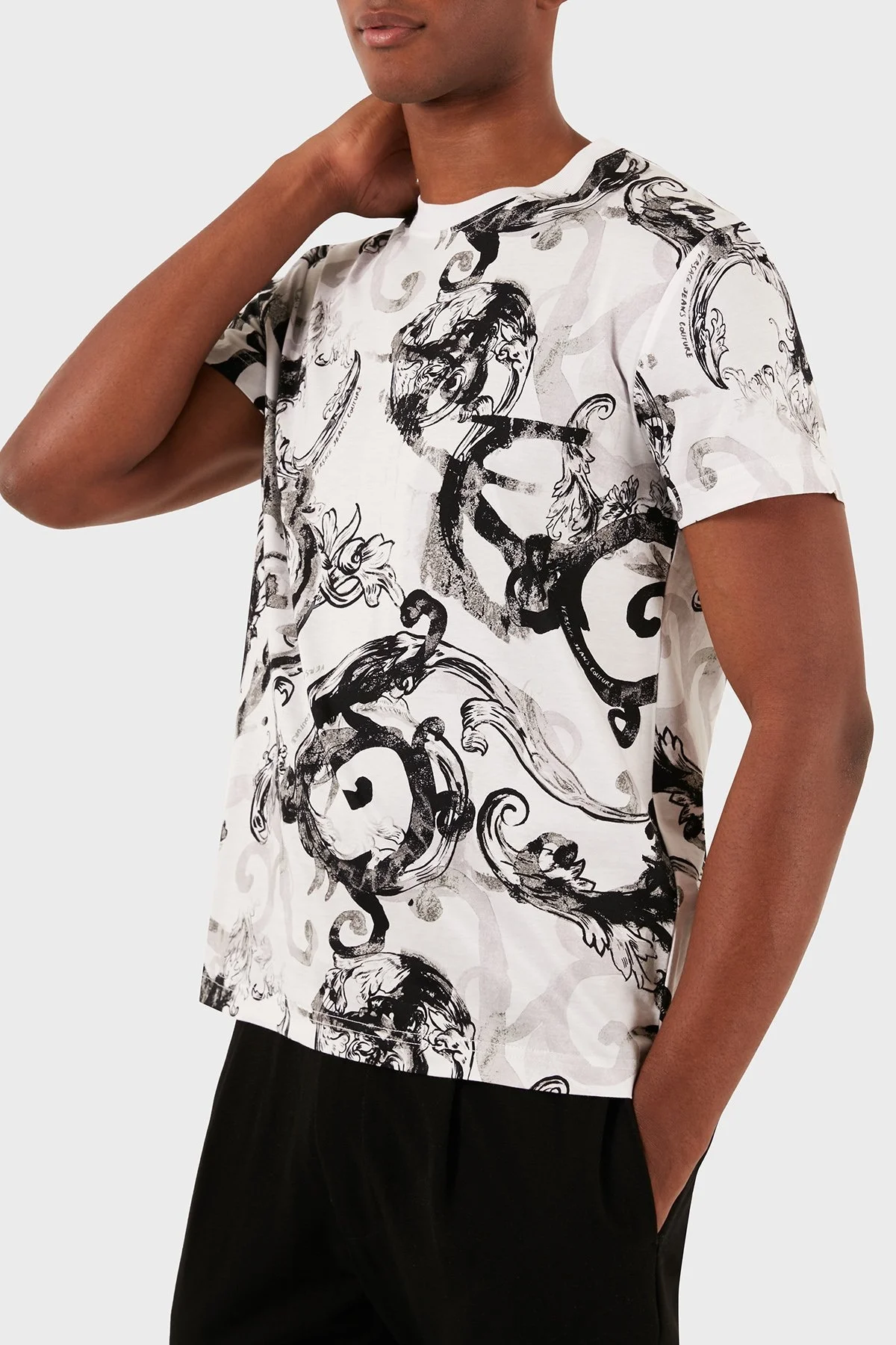 Versace Jeans Couture Pamuklu Slim Fit Bisiklet Yaka Erkek T Shirt 76GAH6S0 JS287 003 BEYAZ - 2