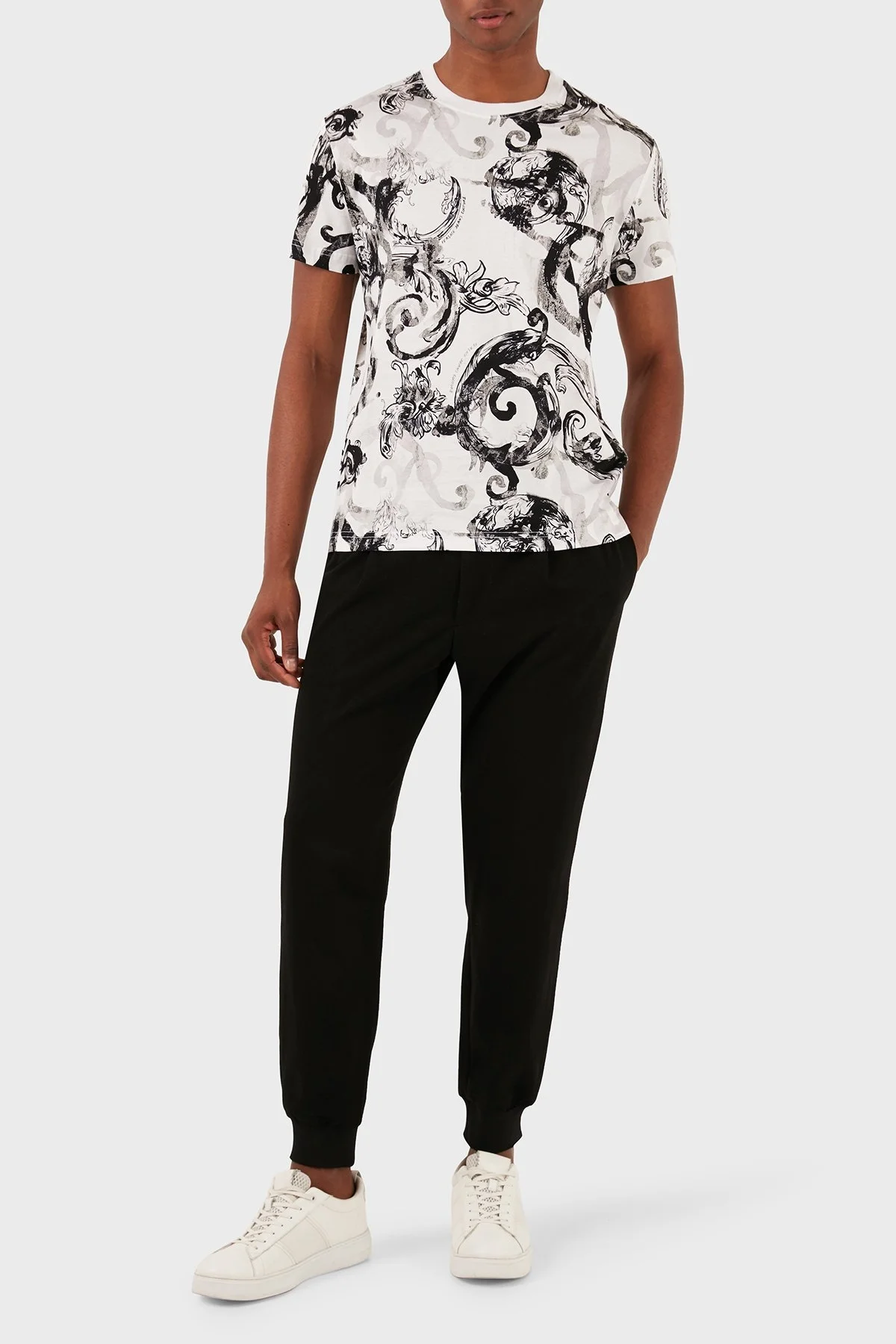 Versace Jeans Couture Pamuklu Slim Fit Bisiklet Yaka Erkek T Shirt 76GAH6S0 JS287 003 BEYAZ - 3