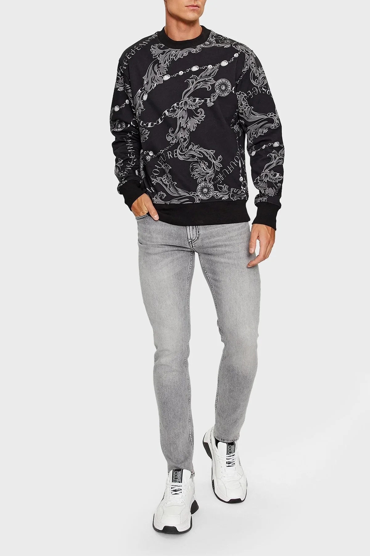 Versace Jeans Couture Regular Fit Bisiklet Yaka Erkek Sweat 75GAI3R0 FS102 899 SİYAH - 3