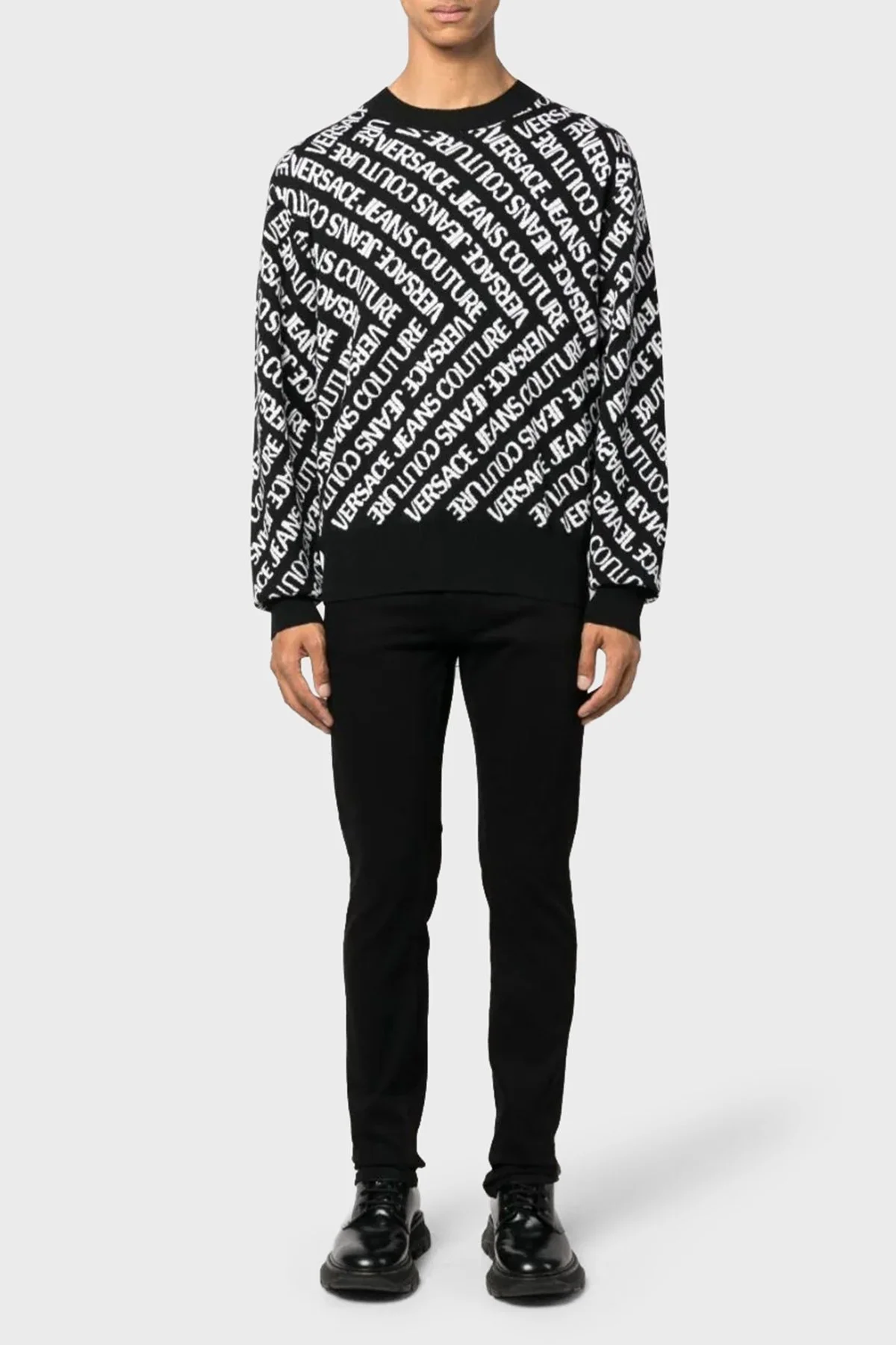 Versace Jeans Couture Yünlü Regular Fit Erkek Kazak 75GAFM11 CM29N A0E SİYAH BEYAZ - 3