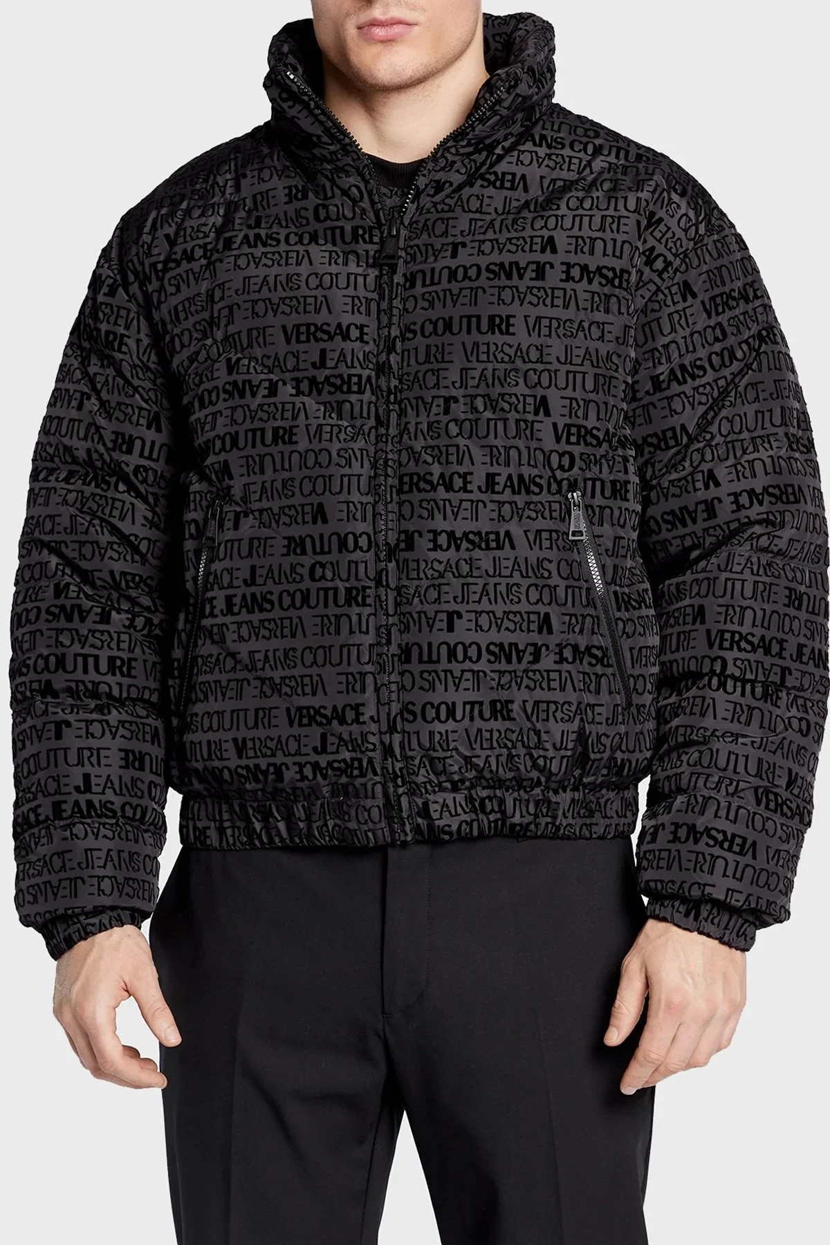 Versace Jeans Couture Logolu Relaxed Fit Kuş Tüyü Dolgulu Şişme Erkek Mont 73GAU4D3 CQS44 899 SİYAH - 1