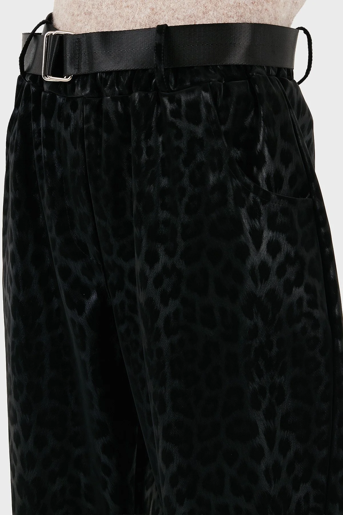 Via Dante Leopar Desenli Kemer Detaylı Relaxed Fit Yüksek Bel Bayan Pantolon 6888600 SİYAH - 6