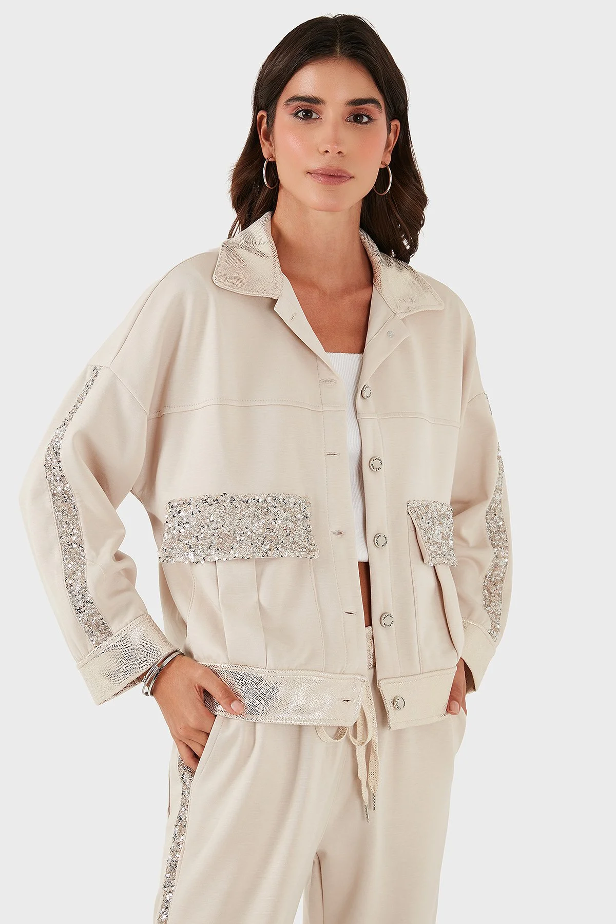 Via Dante Oversize Fit Gömlek Yaka Cep Detaylı Bayan Ceket 69143570 BEJ - 1