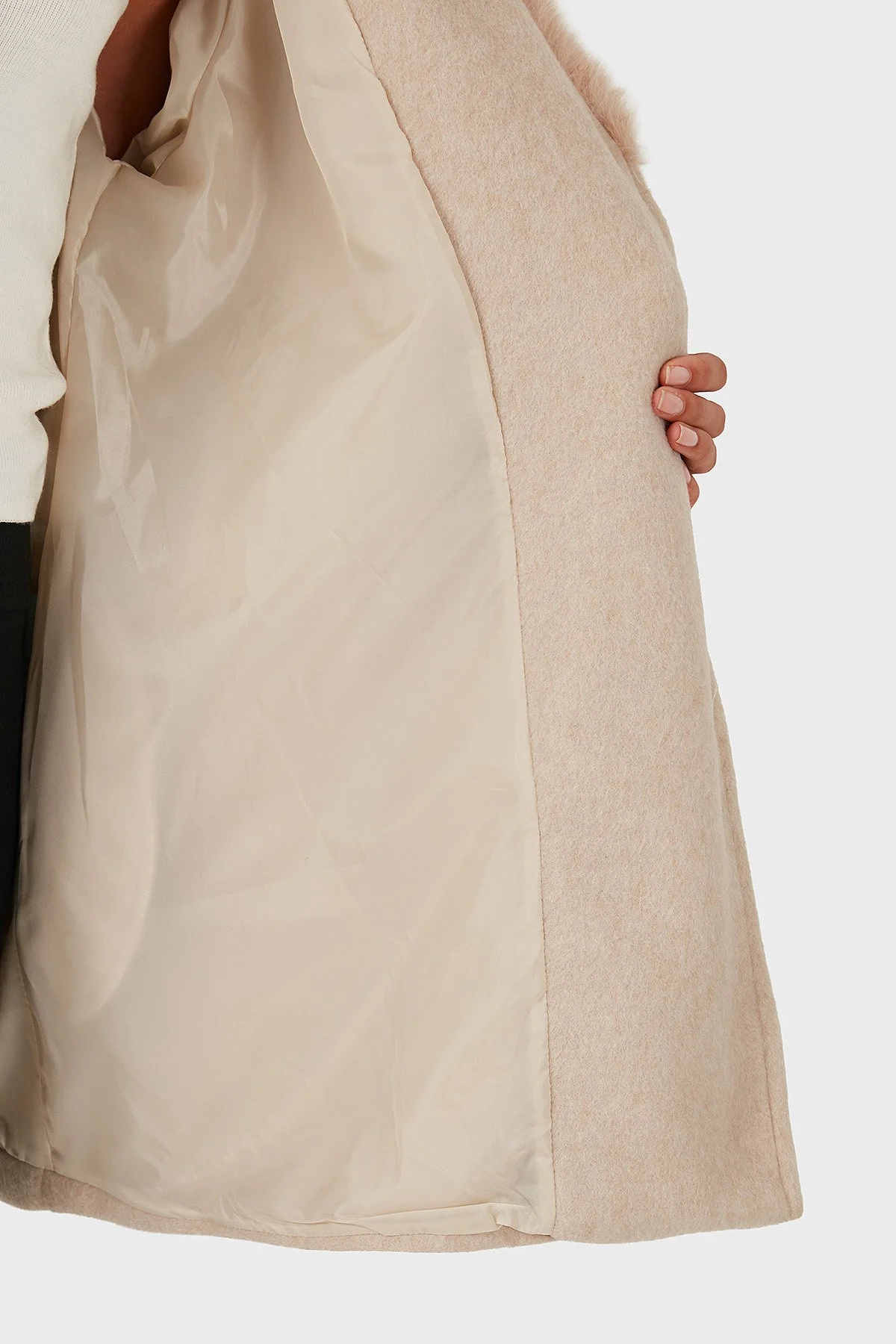 Via Dante Oversize Fit Şal Yaka Kürk Detaylı Astarlı Kadın Mont 690852 BEJ - 7