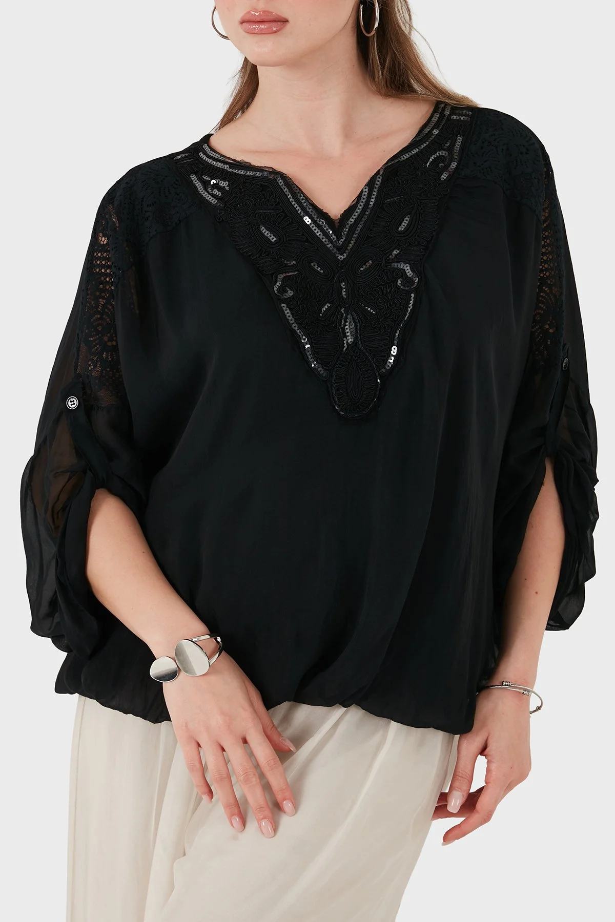 Via Dante Oversize Güpür Detaylı V Yaka Kadın Bluz 6909166 SİYAH - 6