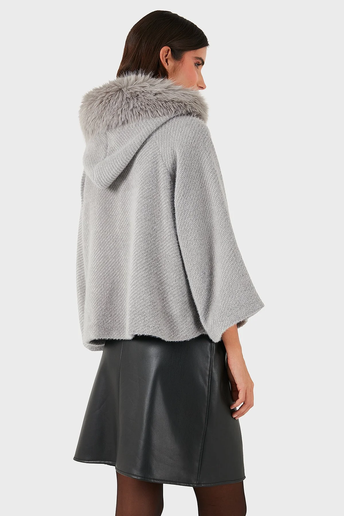 Via Dante Oversize Yumuşak Tüylü Kapüşon Truvakar Kollu Bayan Mont 690920 GRİ - 3