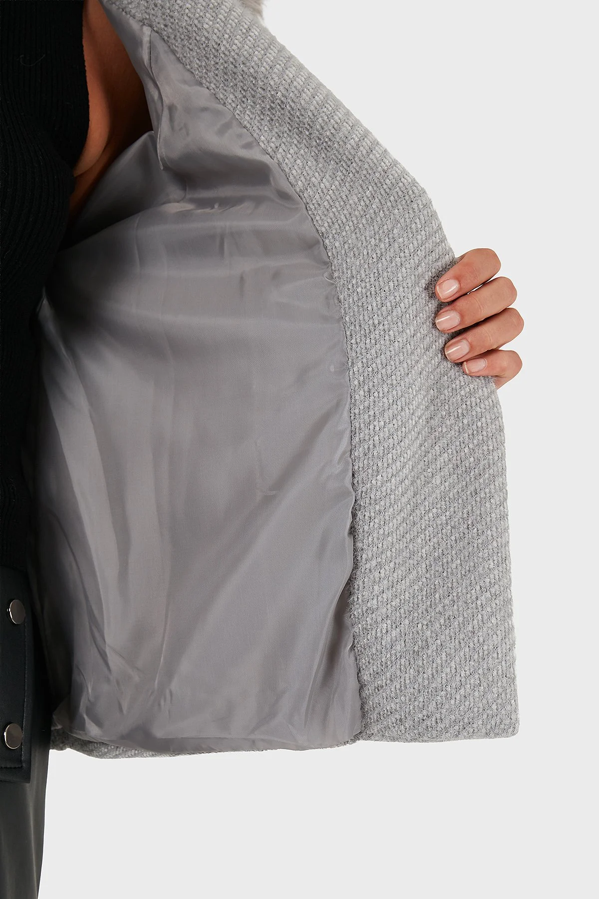 Via Dante Oversize Yumuşak Tüylü Kapüşon Truvakar Kollu Bayan Mont 690920 GRİ - 6