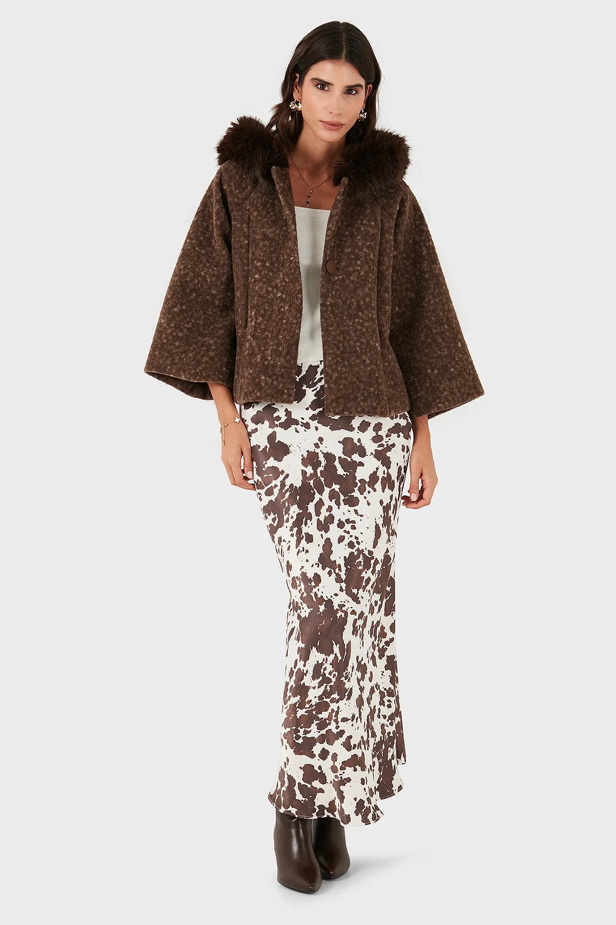 Via Dante Oversize Yumuşak Tüylü Kapüşonlu Truvakar Kol Astarlı Bayan Mont 690919 KAHVE - 2