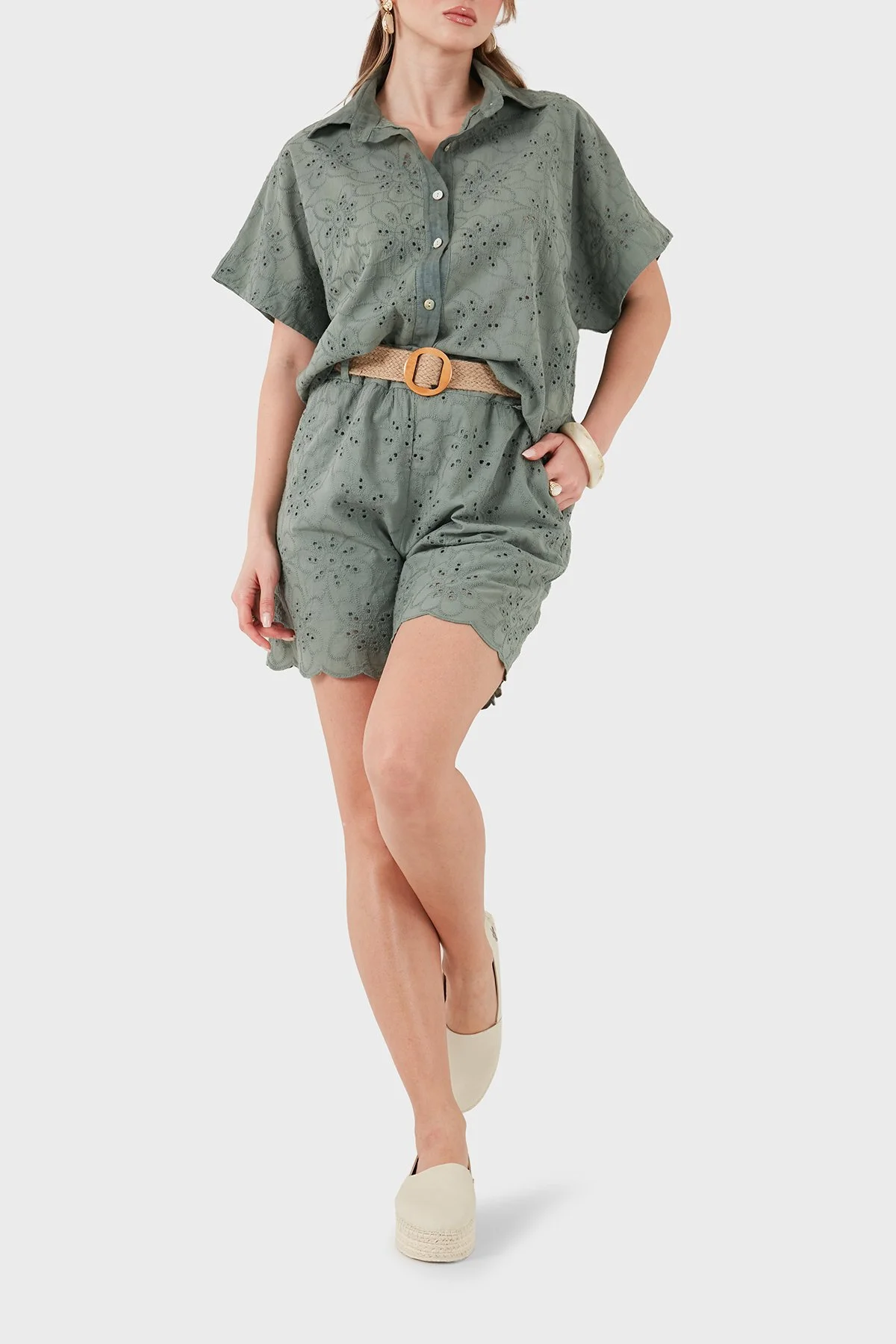Via Dante Pamuklu Relaxed Fit Kemerli Brode İşlemeli Kadın Şort 2502 HAKİ - 4