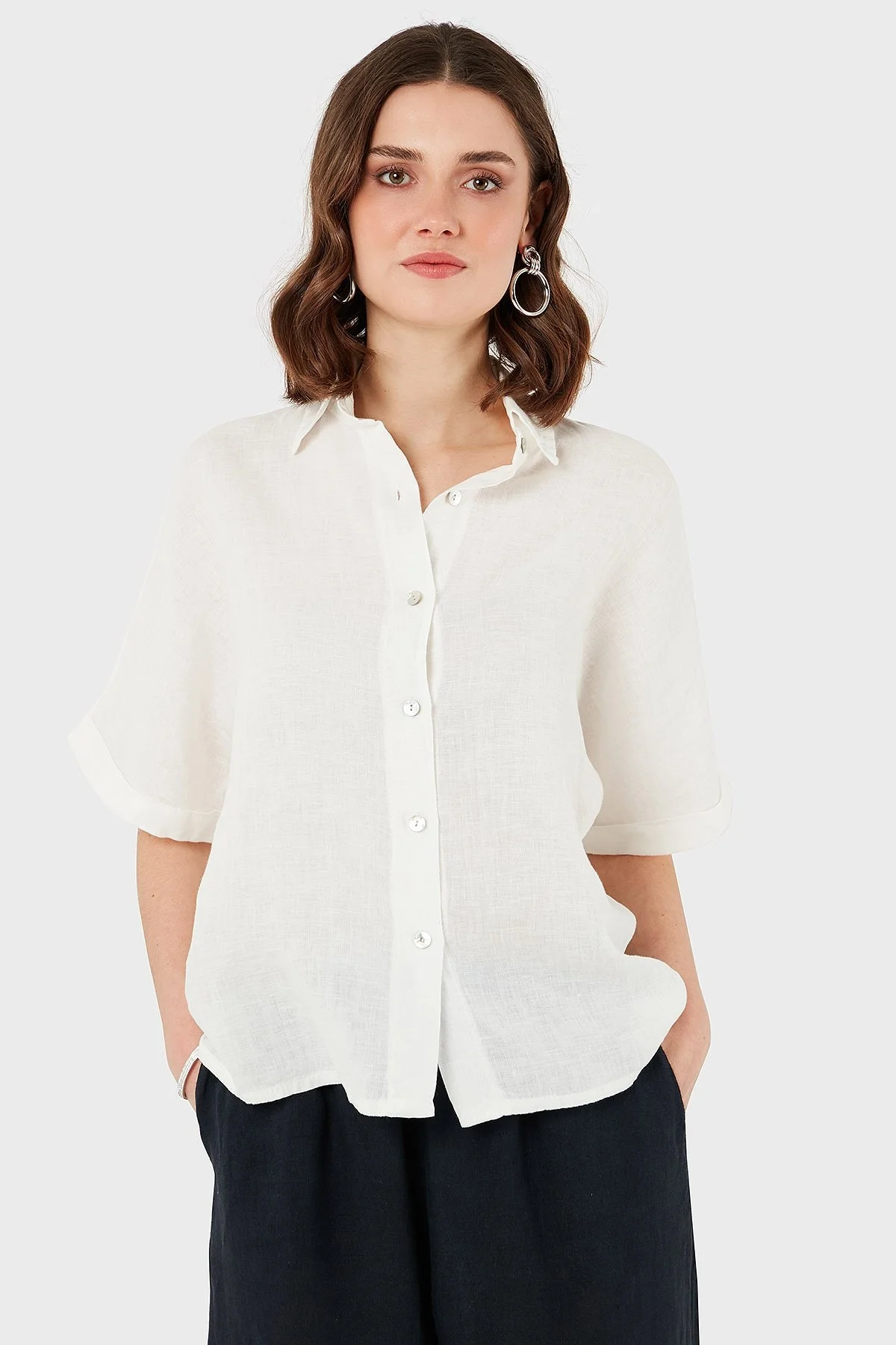 Via Dante Regular Fit Düz Yaka Kısa Kollu Keten Bayan Gömlek 5028714 EKRU - 5