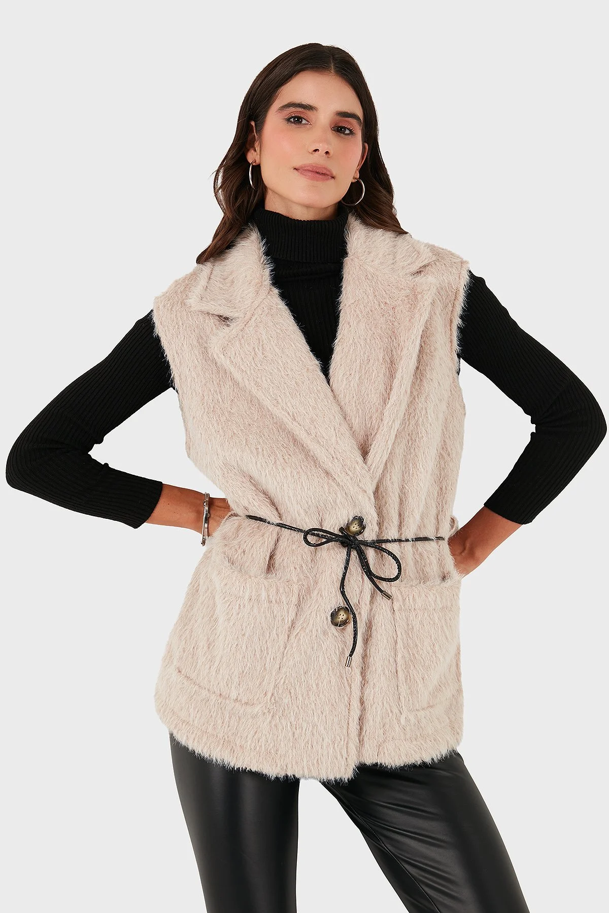 Via Dante Regular Fit Kruvaze Yaka Bağlama Detaylı Kürk Bayan Yelek 68821807 BEJ - 4