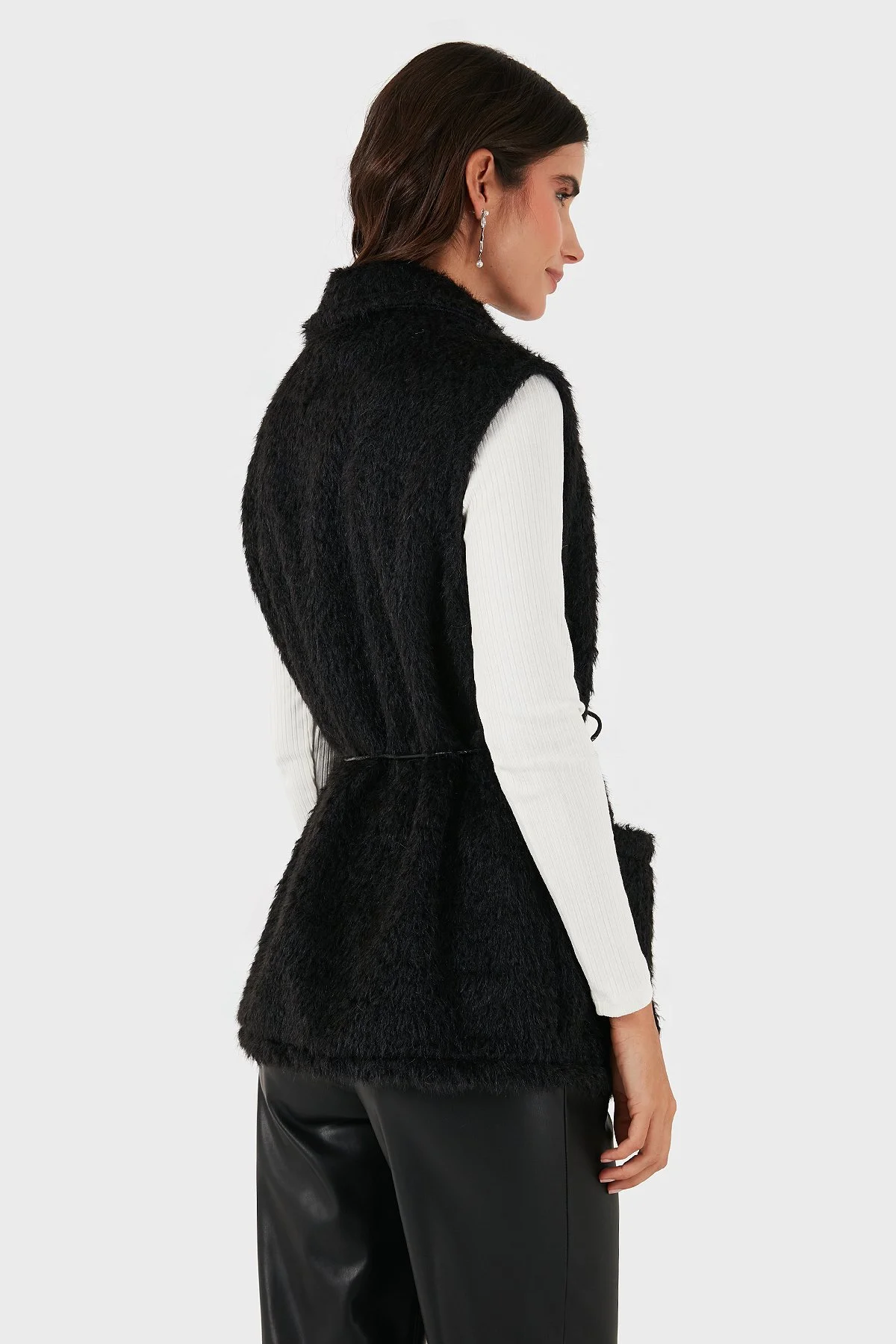 Via Dante Regular Fit Kruvaze Yaka Bağlama Detaylı Kürk Bayan Yelek 68821807 SİYAH - 3