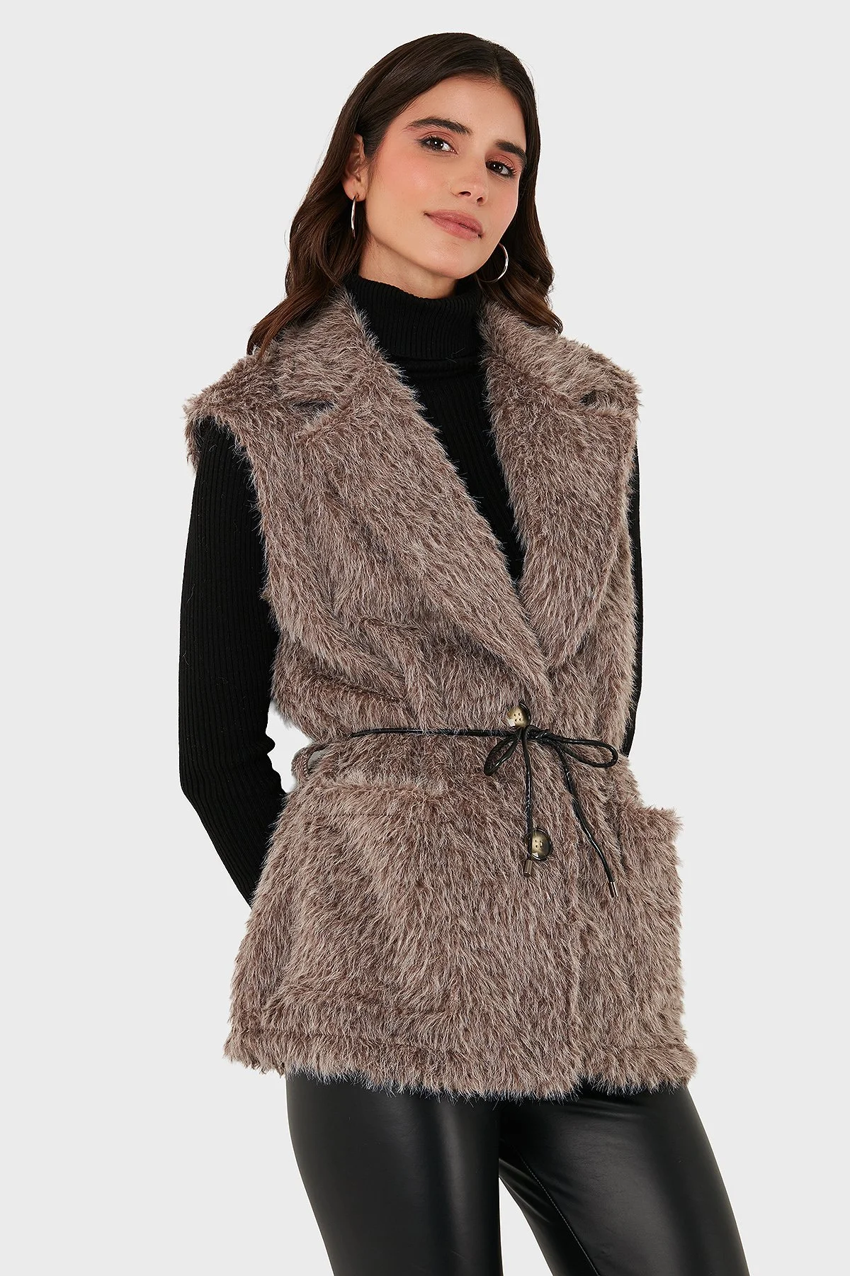 Via Dante Regular Fit Kruvaze Yaka Bağlama Detaylı Kürk Bayan Yelek 68821807 VİZON - 1