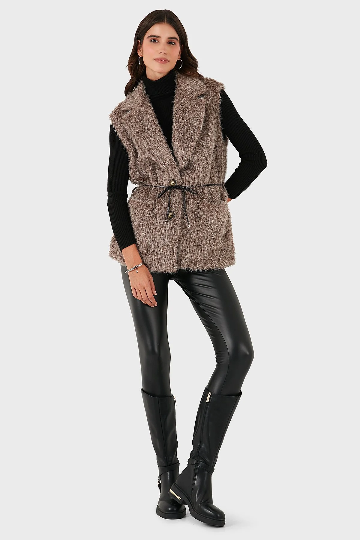 Via Dante Regular Fit Kruvaze Yaka Bağlama Detaylı Kürk Bayan Yelek 68821807 VİZON - 2