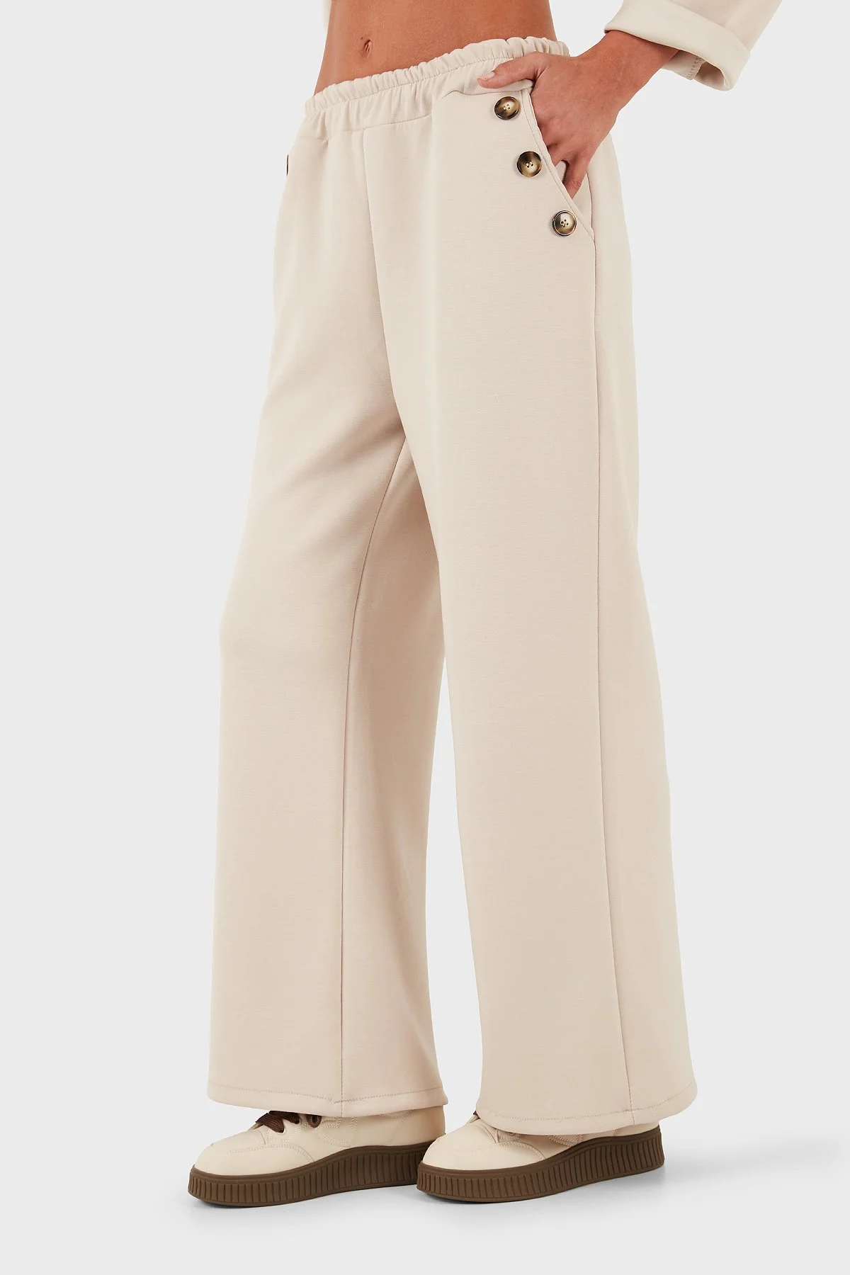 Via Dante Regular Fit Lastikli Bel Geniş Paça Düğme Detaylı Bayan Pantolon 6888573 BEJ - 4