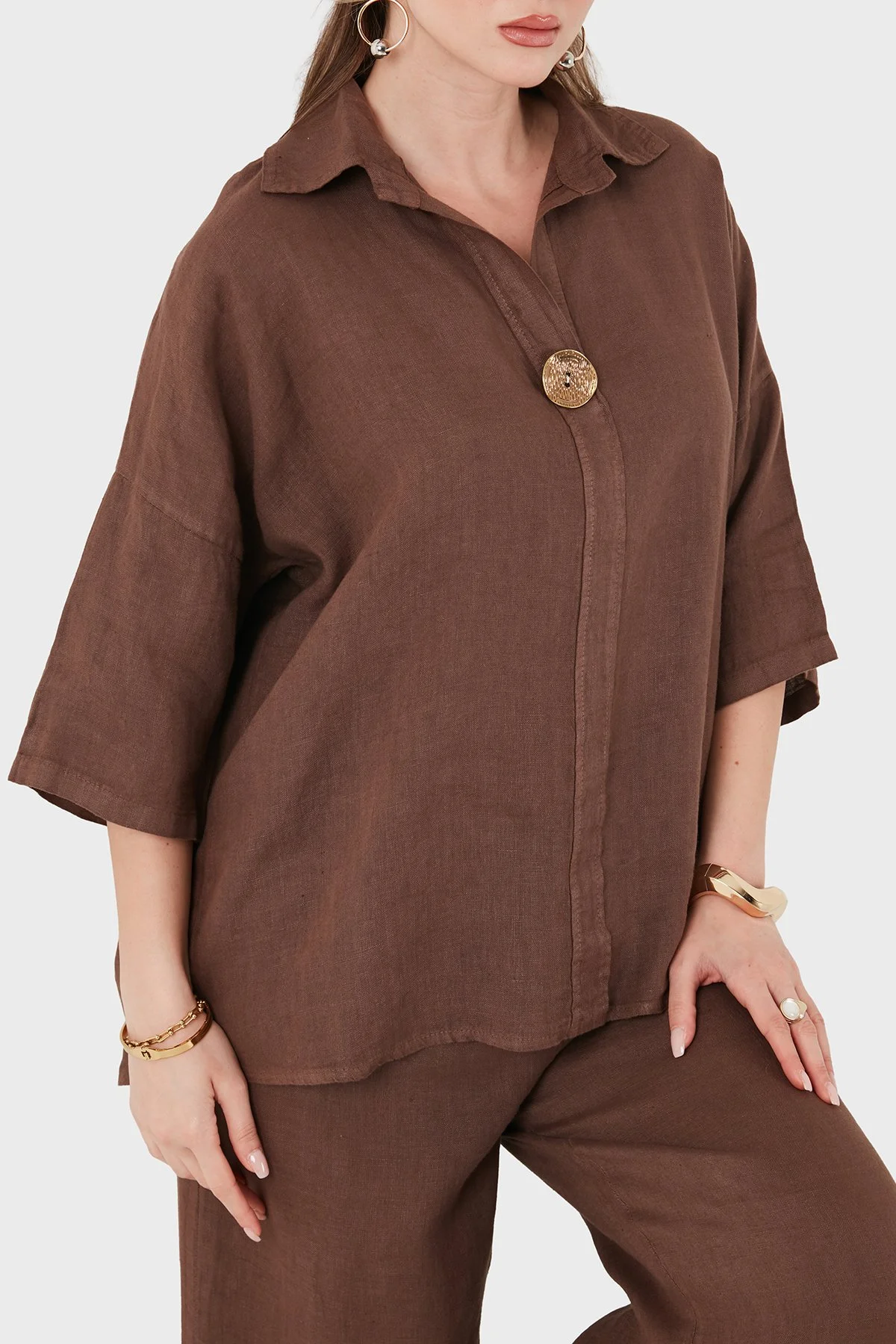 Via Dante Relaxed Fit Düğme Detaylı Klasik Yaka Keten Kadın Bluz 6617609 KAHVE - 1