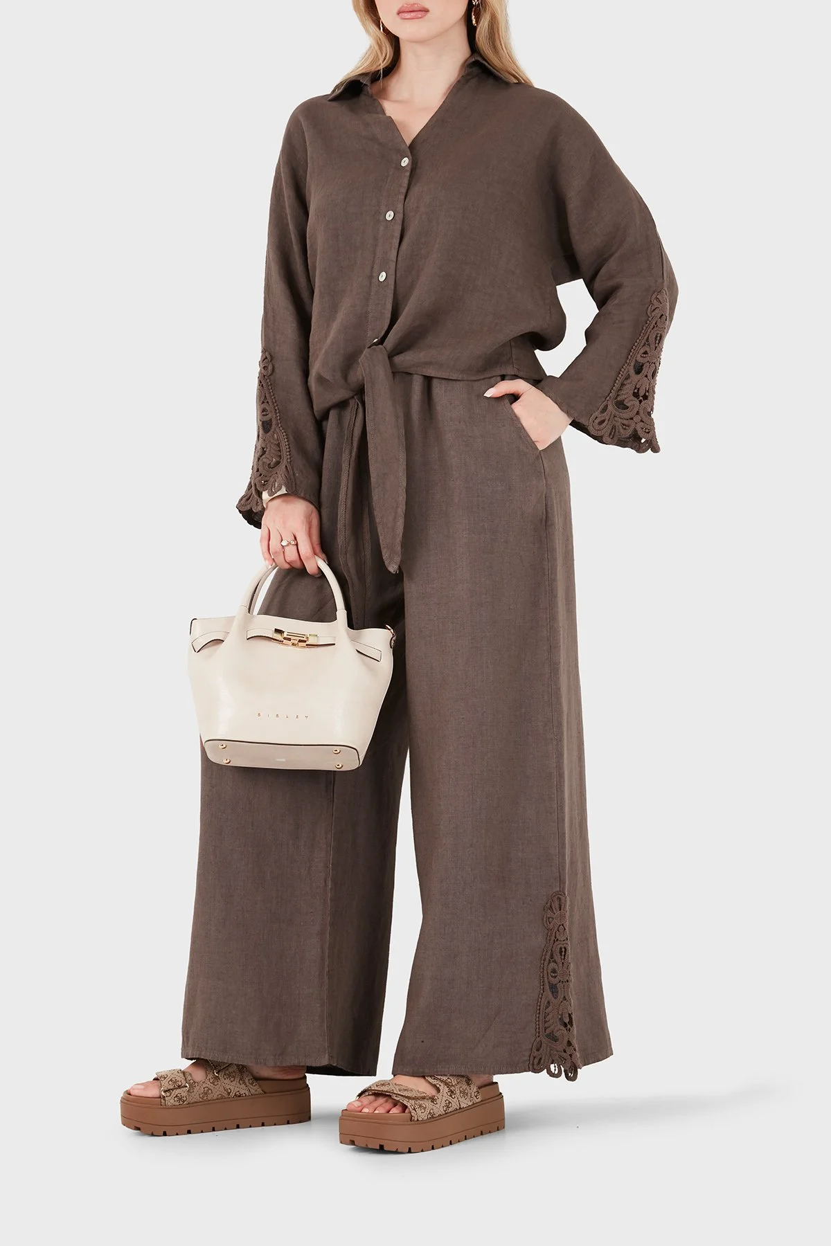Via Dante Relaxed Fit Güpür Detaylı Bol Paça Keten Kadın Pantolon 699E10941 KAHVE - 1