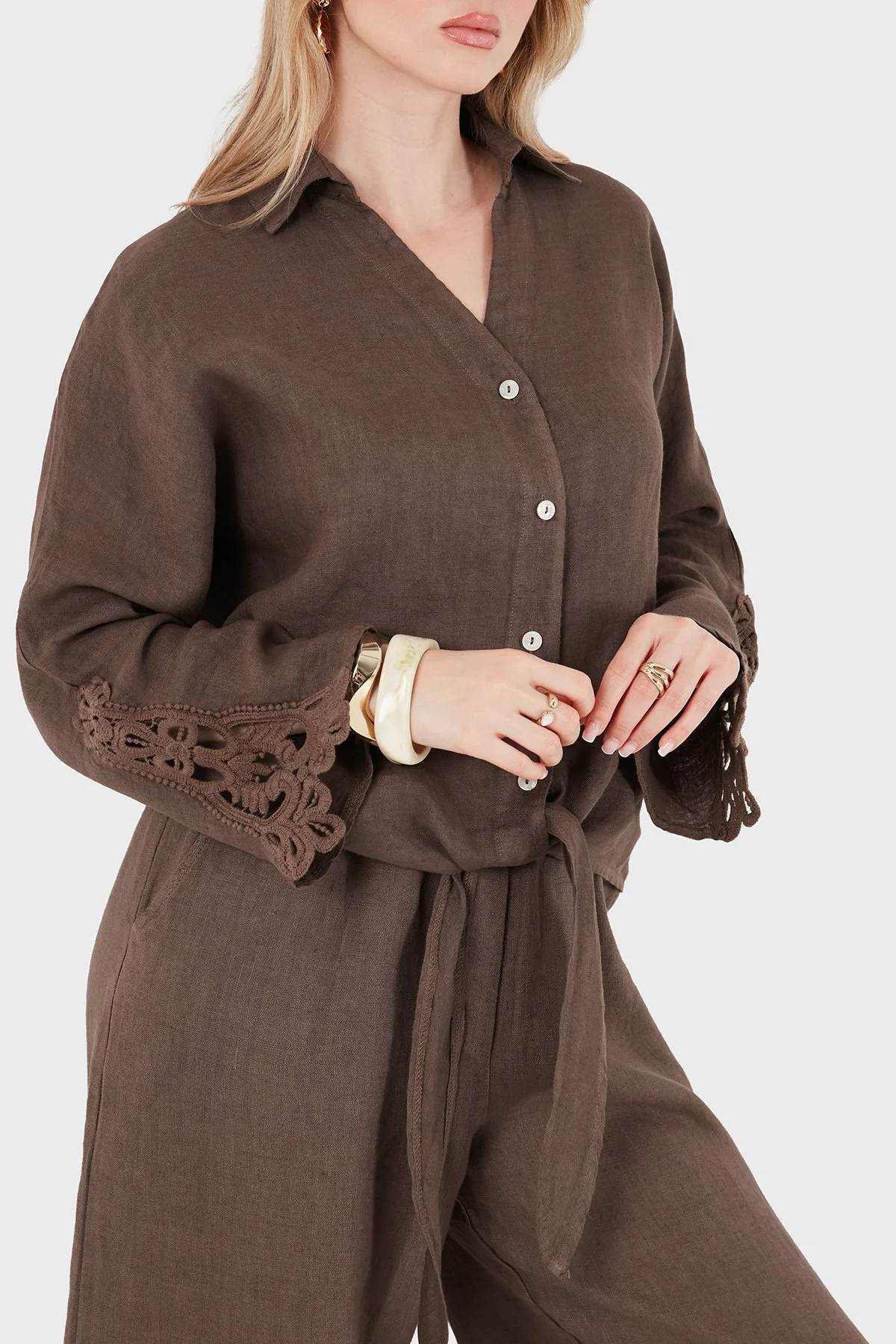 Via Dante Relaxed Fit Güpür Detaylı Uzun Kollu Keten Kadın Gömlek 699E31842 KAHVE - 6