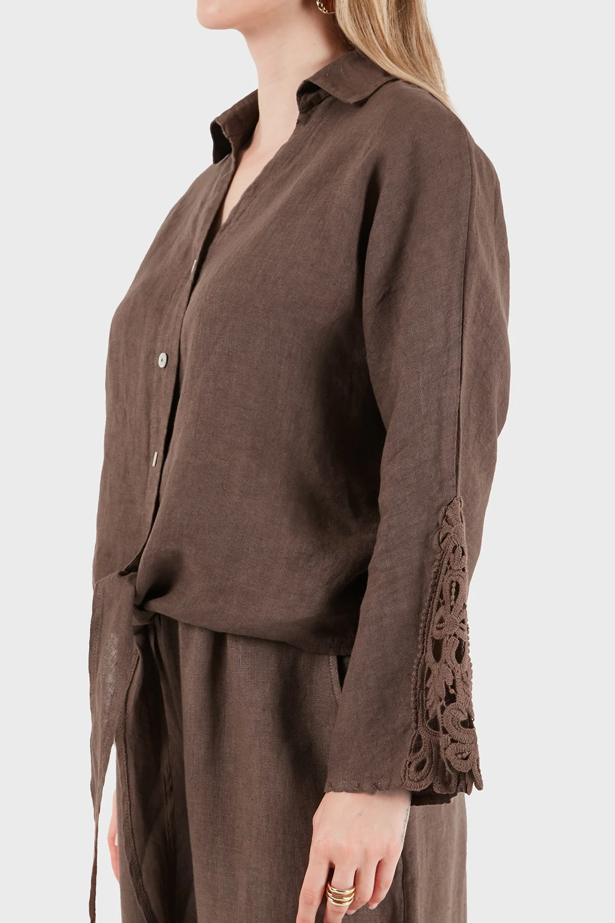 Via Dante Relaxed Fit Güpür Detaylı Uzun Kollu Keten Kadın Gömlek 699E31842 KAHVE - 7