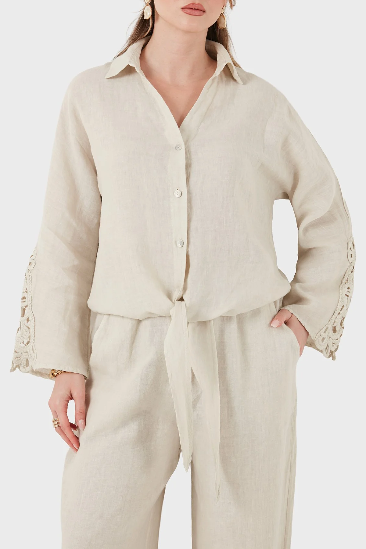 Via Dante Relaxed Fit Güpür Detaylı Uzun Kollu Keten Kadın Gömlek 699E31842 TAŞ - 4