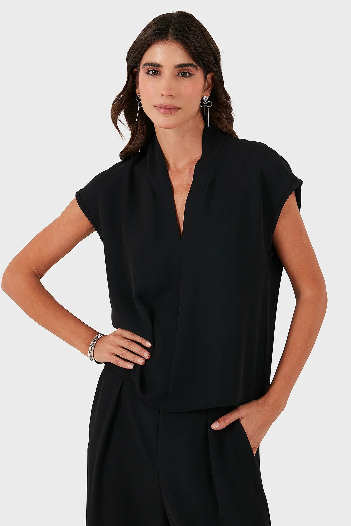Via Dante Relaxed Fit V Yaka Kısa Kollu Kadın Bluz 268755088 SİYAH - 1