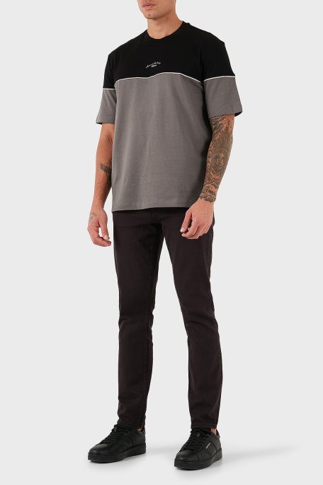 Armani Exchange % 100 Pamuk Regular Fit Bisiklet Yaka Renk Bloklu Erkek T Shirt XM001034 AF10362 MC225 SİYAH-KOYU GRİ - Armani Exchange (1)