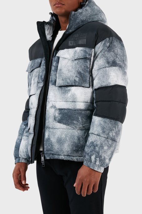 Armani Exchange Desenli Kapüşonlu Dolgulu Şişme Erkek Mont 6RZK30 ZNKRZ 21CS BEYAZ-LACİVERT - Armani Exchange (1)