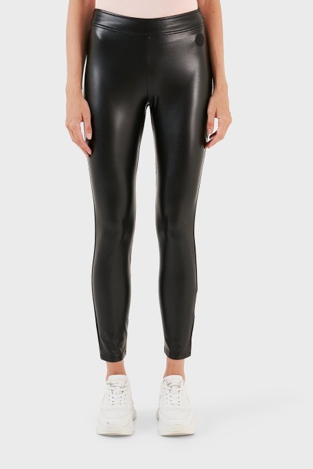 Armani Exchange Esnek Deri Görünümlü Slim Fit Tayt Bayan Pantolon 8NYPAQ YJERZ 1200 SİYAH - Armani Exchange (1)