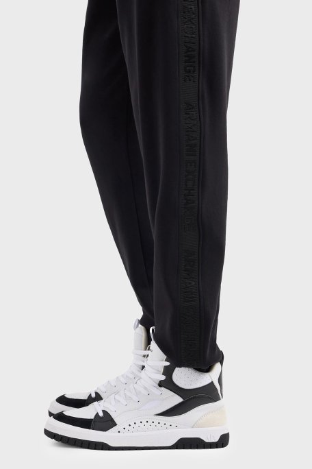 Armani Exchange Pamuklu Regular Fit Jogger Erkek Pantolon 6DZPLC ZJNNZ 1200 SİYAH - Armani Exchange (1)