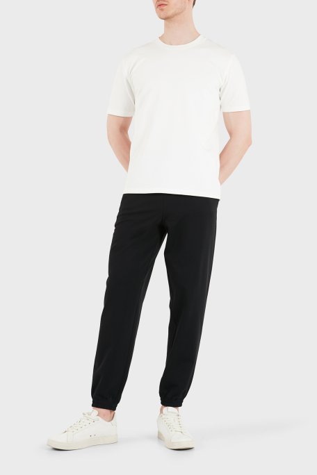 Armani Exchange Pamuklu Regular Fit Normal Bel Erkek Pantolon XM002406 AF24579 UC001 SİYAH - Armani Exchange (1)