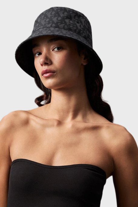 Calvin Klein Jakarlı Logolu Bucket LV04K5059GUB1 Bayan Şapka LV04K5059G UB1 SİYAH - Calvin Klein (1)