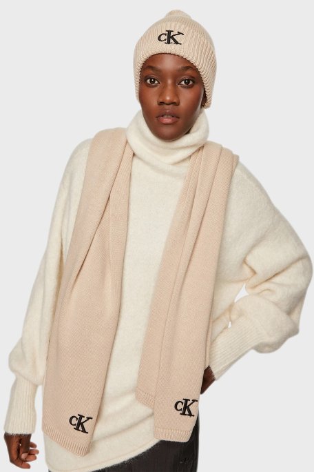 Calvin Klein Logo İşlemeli Yumuşak Ponponlu Örgü K60K612653PAS Bayan Bere K60K612653 PAS BEJ - Calvin Klein (1)