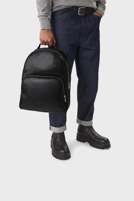 Calvin Klein Logolu Ayarlanabilir Askılı LV04D3282G2ZW Erkek Sırt Çantası LV04D3282G 2ZW SİYAH - Calvin Klein (1)