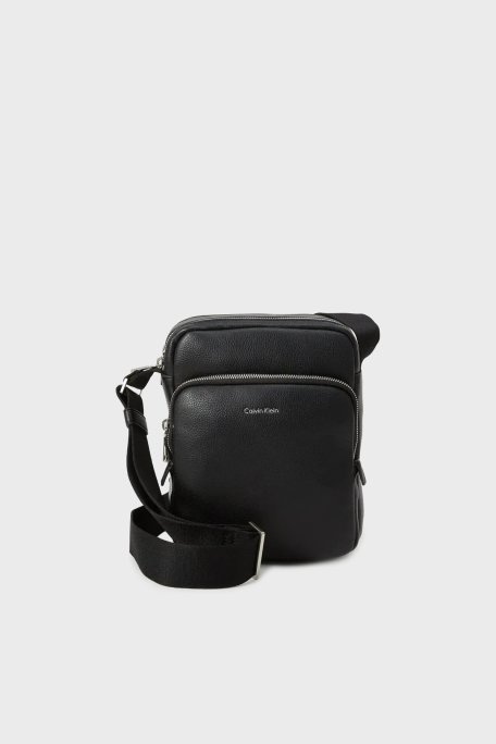 Calvin Klein Logolu Ayarlanabilir Askılı LV04D3317GUB1 Erkek Çanta LV04D3317G UB1 SİYAH - Calvin Klein