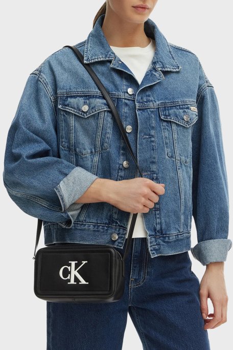 Calvin Klein Logolu Ayarlanabilir Askılı LV04F3220G3L2 Bayan Çanta LV04F3220G 3L2 SİYAH - Calvin Klein (1)