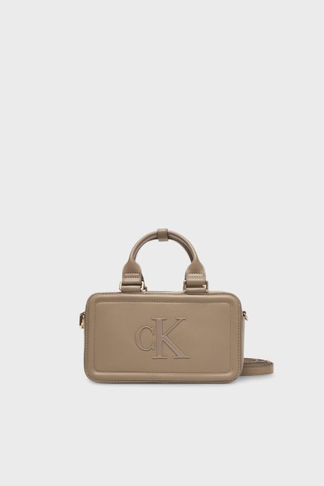 Calvin Klein Logolu Ayarlanabilir Askılı LV04F3411GVFU Bayan Çanta LV04F3411G VFU TOPRAK - Calvin Klein