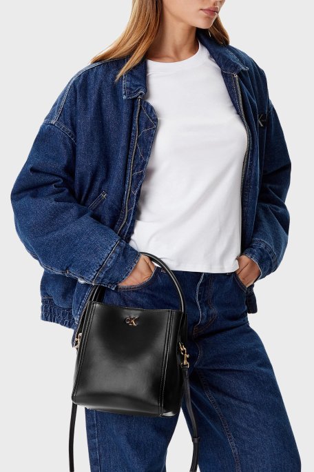 Calvin Klein Logolu Çıkarılabilir Askılı LV04F3174GYIQ Bayan Çanta LV04F3174G YIQ SİYAH-GOLD - Calvin Klein (1)