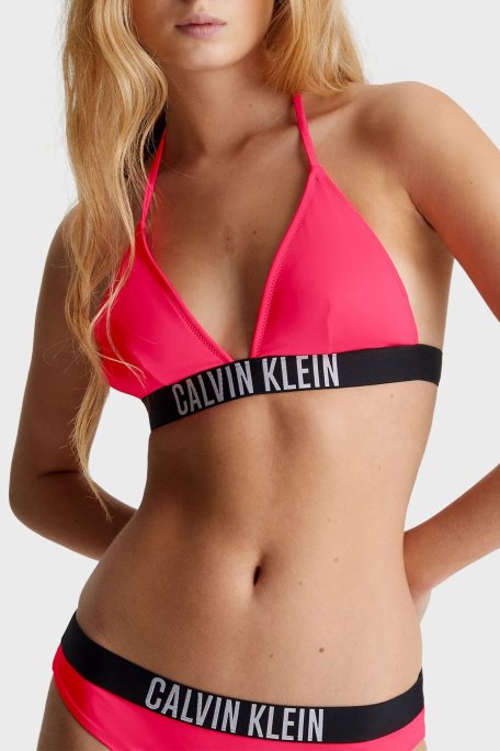 Calvin Klein Logolu Elastik Bel Bantlı Boyundan Bağlamalı Üçgen KW0KW02506XN8 Bayan Bikini Üstü KW0KW02506 XN8 KIRMIZI - Calvin Klein