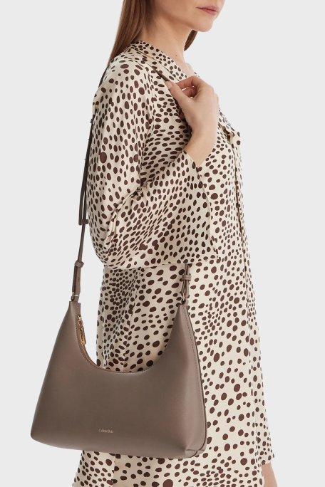 Calvin Klein Logolu Omuz Askılı LV04F3272GVFU Bayan Çanta LV04F3272G VFU TOPRAK - Calvin Klein (1)