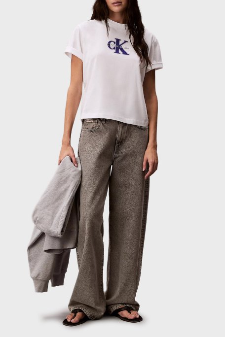 Calvin Klein Pamuklu Relaxed Fit Logolu Bisiklet Yaka LV047F800GYAF Bayan T Shirt LV047F800G YAF BEYAZ - Calvin Klein (1)