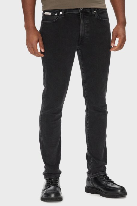 Calvin Klein Pamuklu Skinny Fit Normal Bel Dar Paça Jeans LV04RB722G846 Erkek Kot Pantolon LV04RB722G 846 SİYAH - Calvin Klein