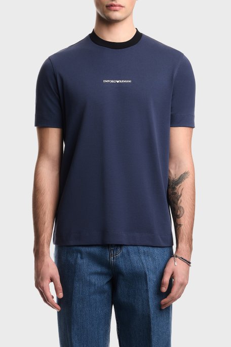 Emporio Armani Logolu % 100 Pamuk Regular Fit Bisiklet Yaka Sırt Baskılı Erkek T Shirt EM005257 AF13715 UB130 LACİVERT - Emporio Armani