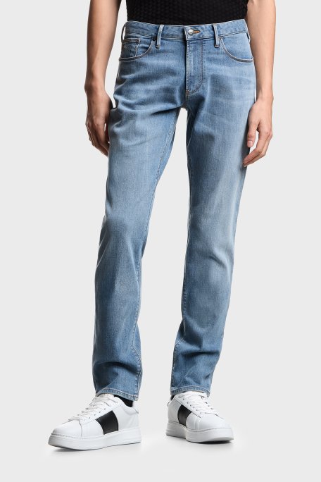 Emporio Armani Pamuklu Slim Fit Düşük Bel Dar Paça Jeans Erkek Kot Pantolon EM000121 AF22800 MB003 MAVİ - Emporio Armani