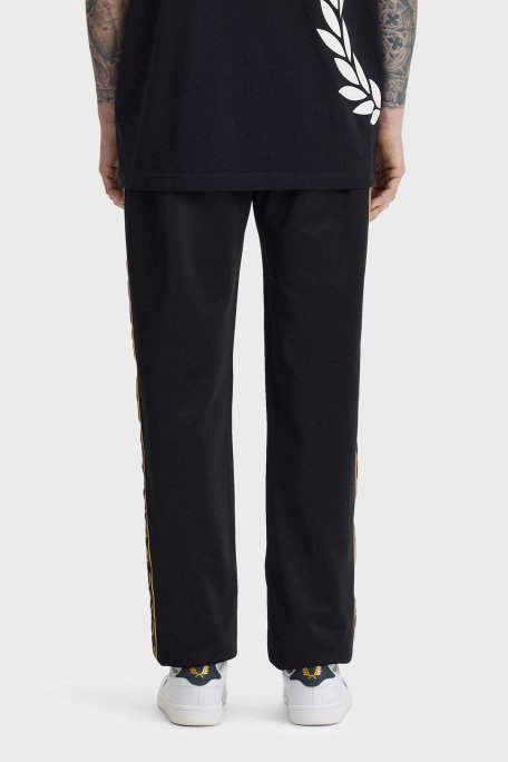 Fred Perry Pamuk Karışımlı Regular Fit Logo Şeritli Normal Bel Erkek Pantolon T5507 90A SİYAH - Fred Perry (1)