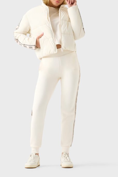 Guess Kapitoneli Logolu Regular Fit Dik Yaka Şişme V5BL11WGYC2 Bayan Mont V5BL11 WGYC2 G6K5 EKRU - Guess (1)